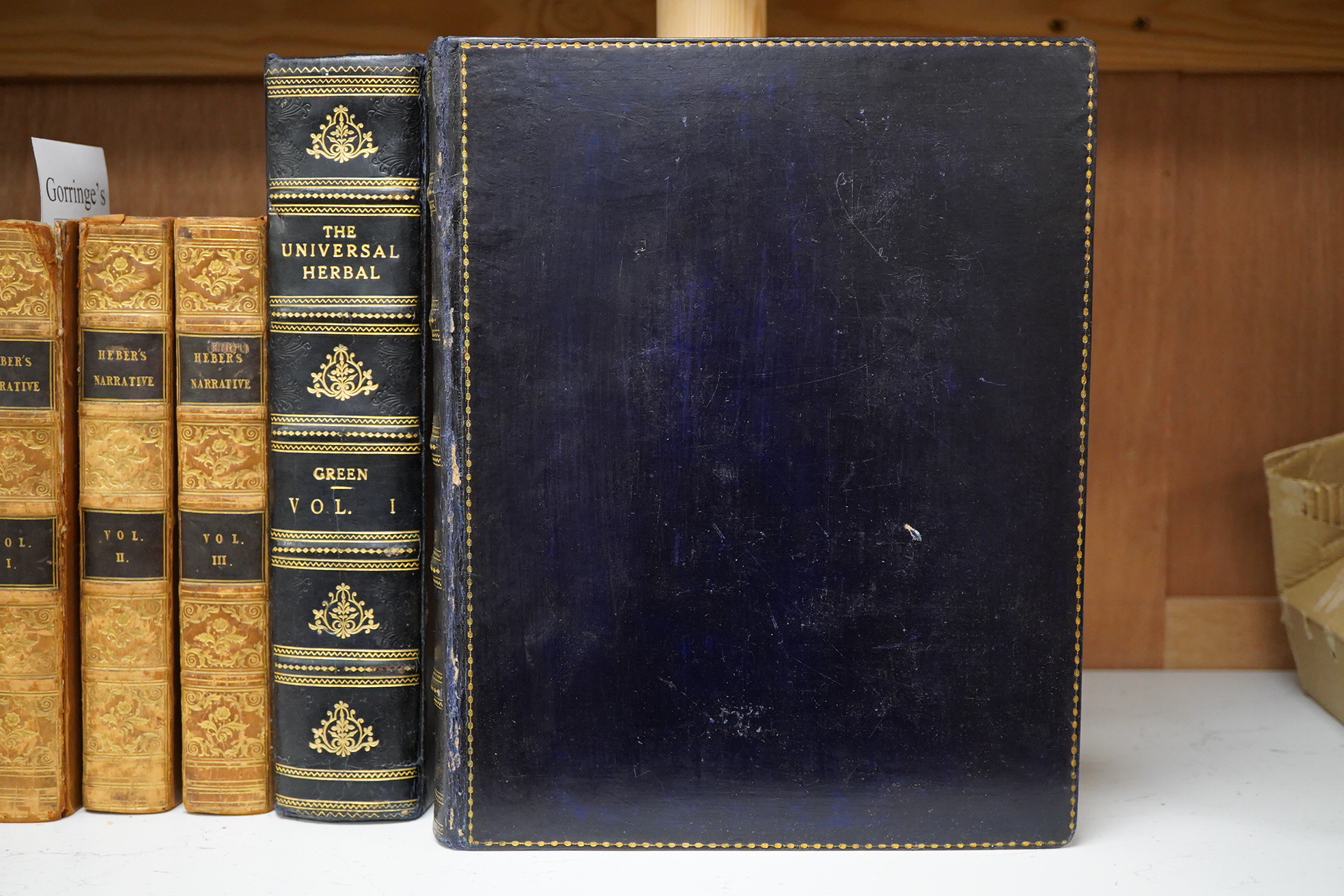An 18th century style French walnut four drawer commode, width 126cm, depth 60cm, height 83cm